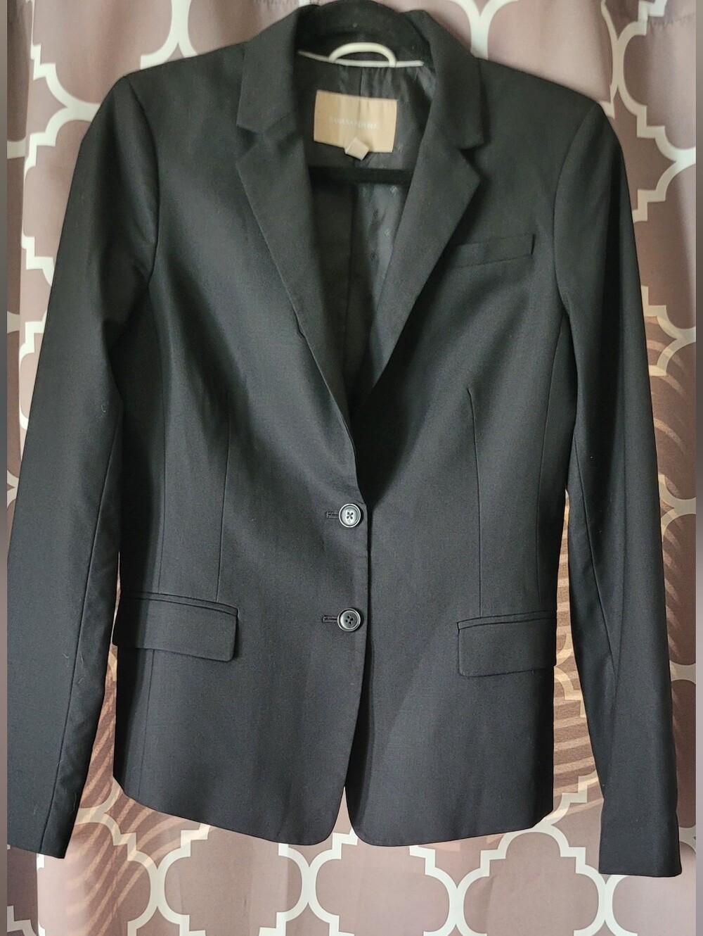 Banana Republic Wool Blend Black Tailored Two-Button Blazer